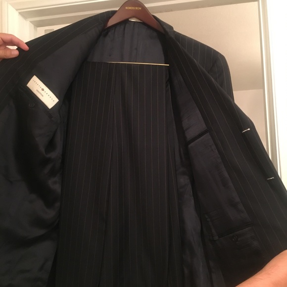 Joseph Abbound suit - Picture 2 of 5